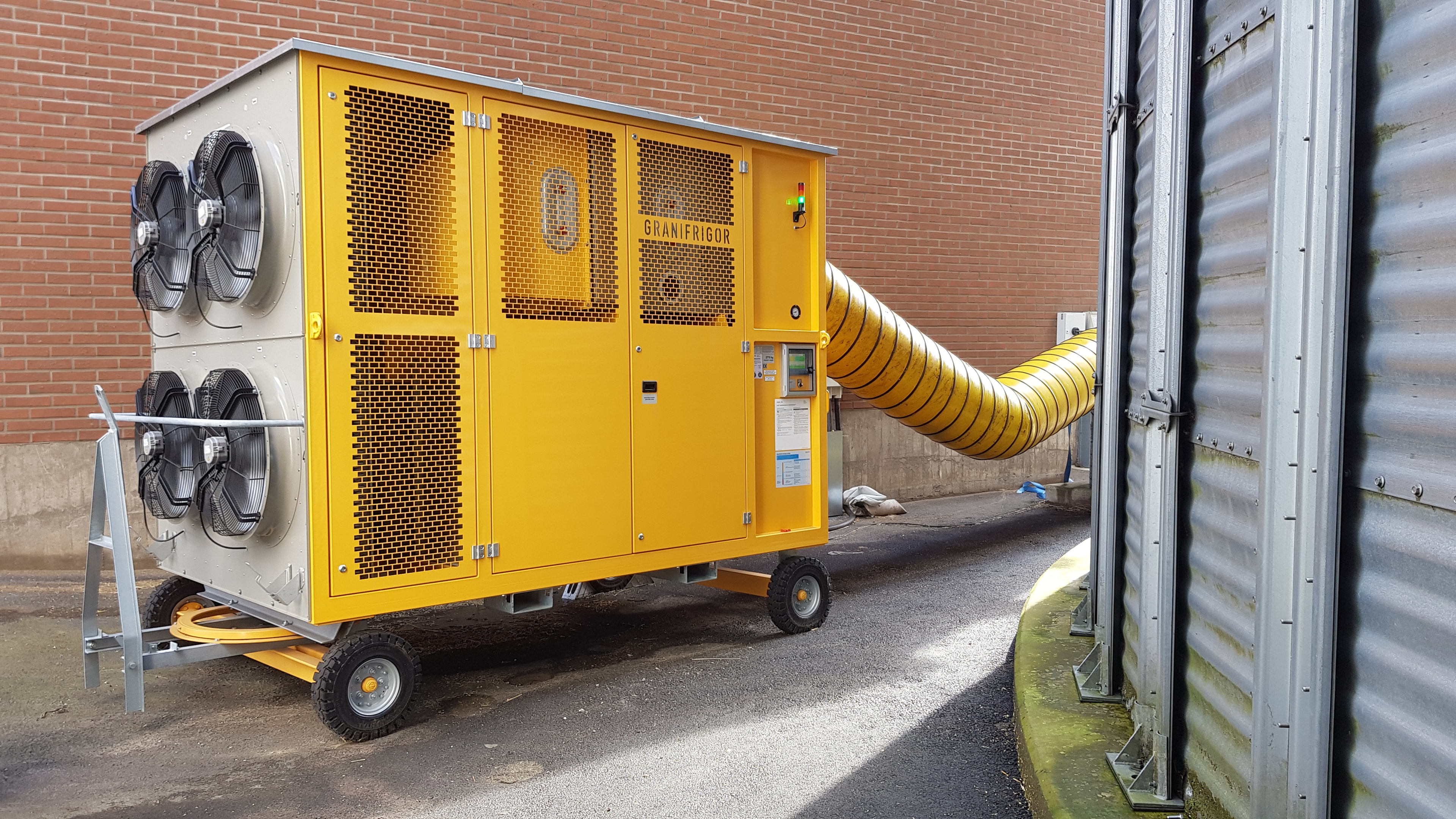 Vara Lagerhus kyler stora volymer